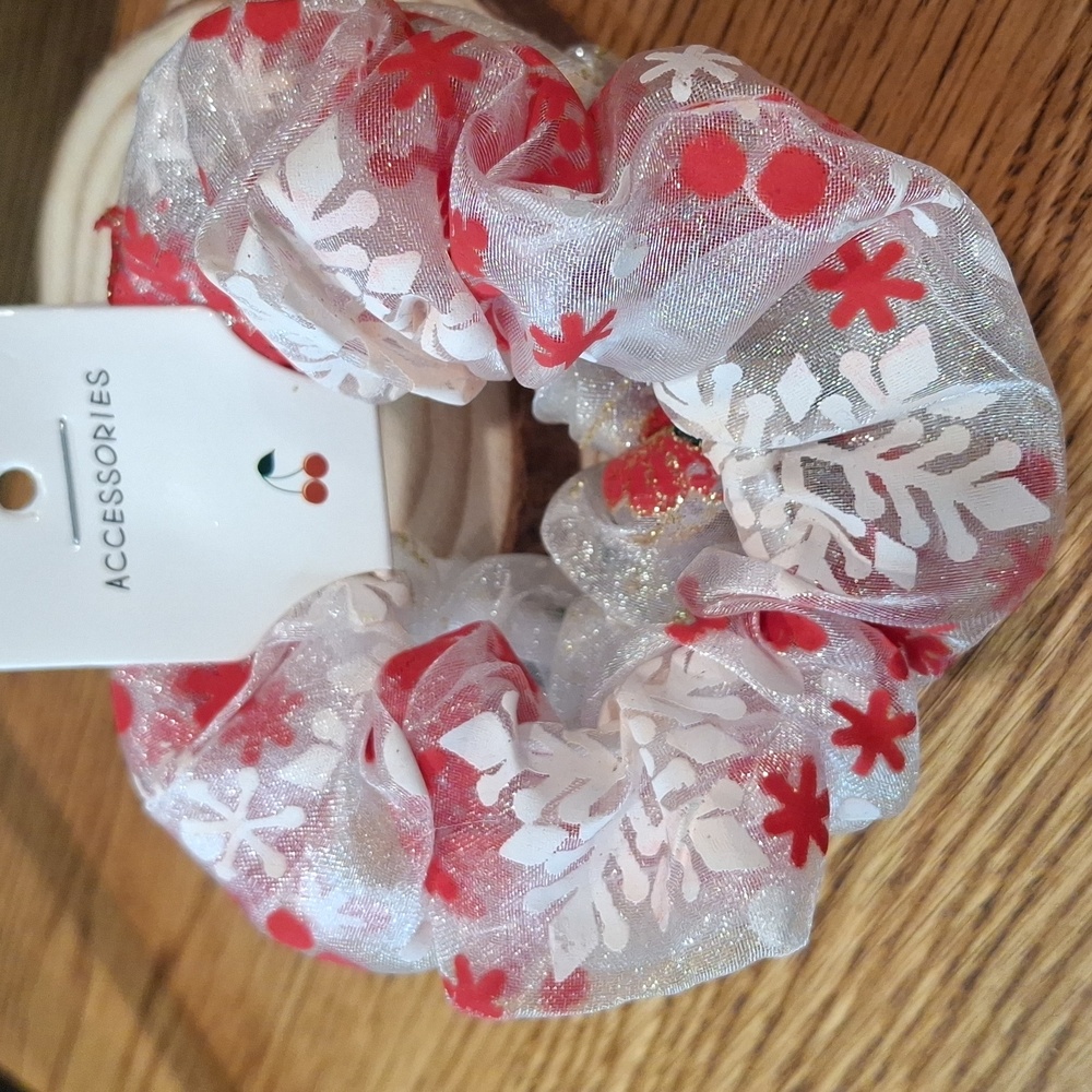 Chistmas Scrunchie Set - Picture 2 of 3